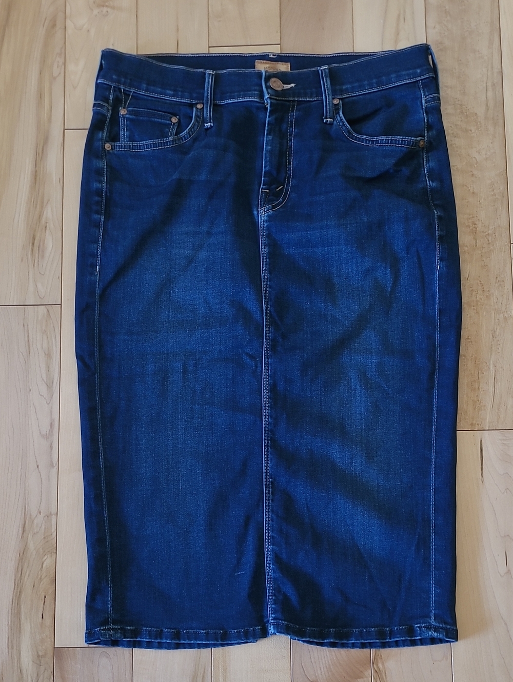 MOTHER Women's Size 27 The Peg Slit Denim Skirt